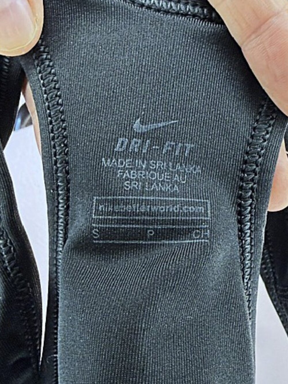Nike - Picture 3 of 3